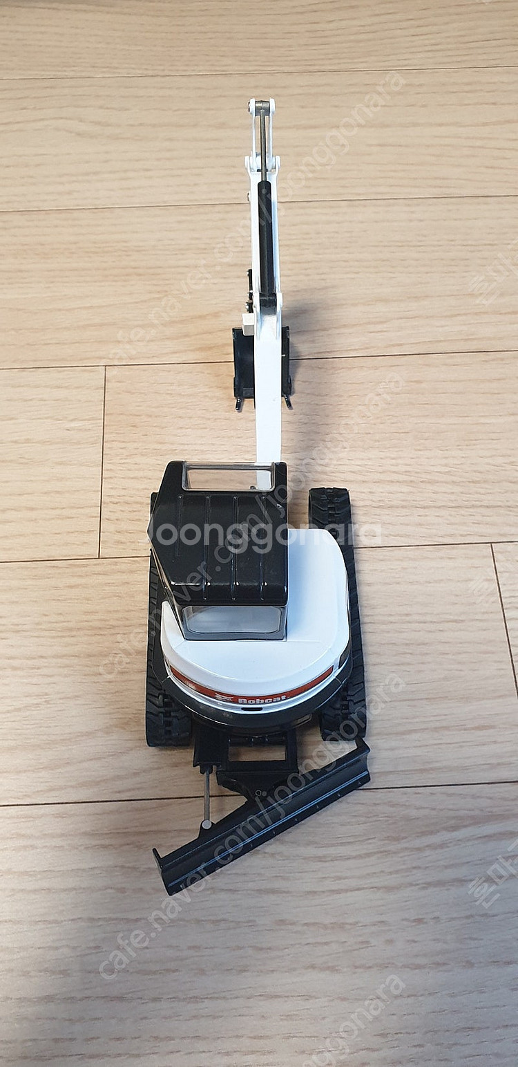 밥캣 중장비 모형 다이캐스트 팝니다.--8