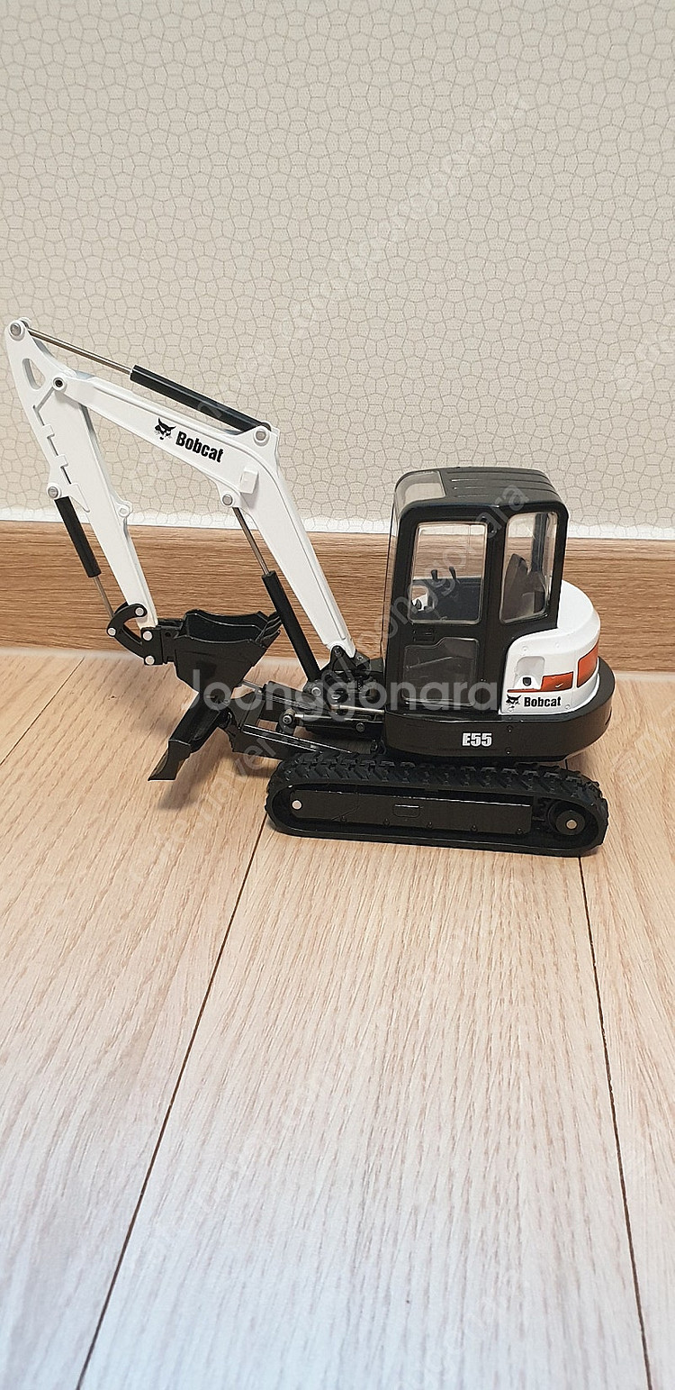 밥캣 중장비 모형 다이캐스트 팝니다.--9