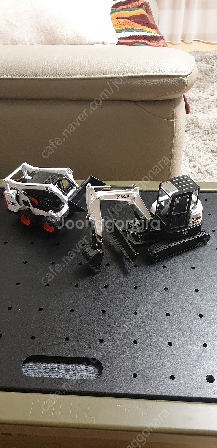 밥캣 중장비 모형 다이캐스트 팝니다.--0