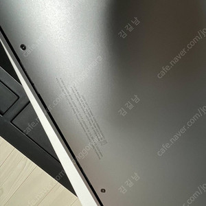 MacBook Air (M1, 2020) 8, 256기가 모델 단품 판매 합니다. 56만원