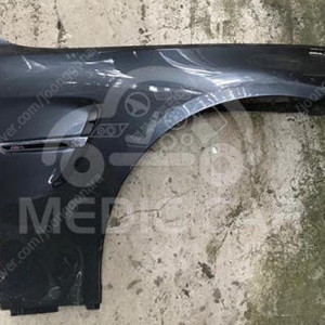 f82 m4 조수석 휀더 구해봅니다!