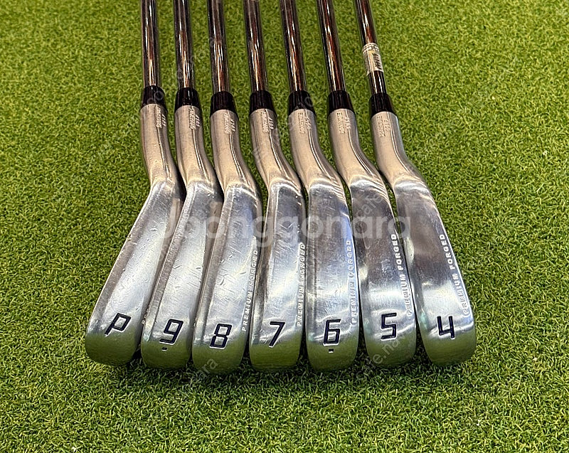 <정품> "남성용아이언" 브리지스톤 V300 VIII (8) 4번 ~ P 7아이언 판매합니다--1