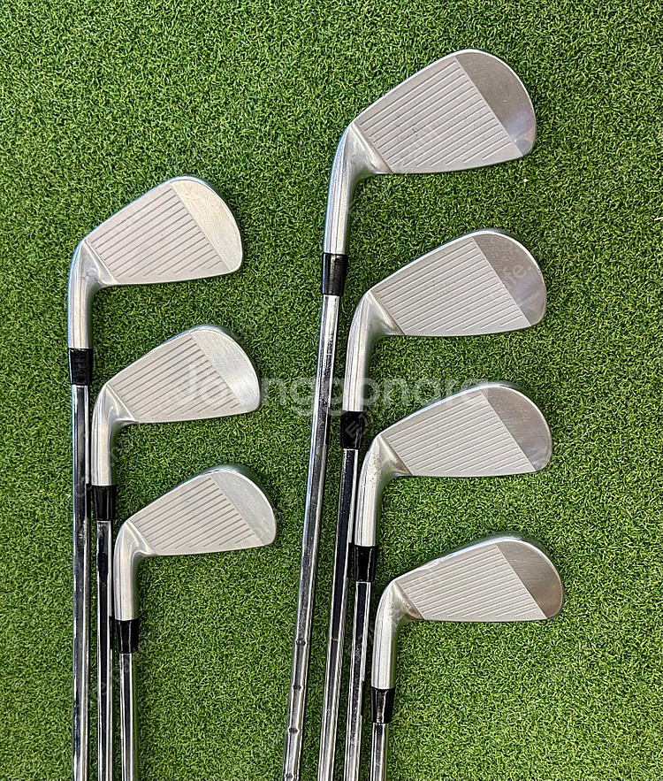 <정품> "남성용아이언" 브리지스톤 V300 VIII (8) 4번 ~ P 7아이언 판매합니다--2