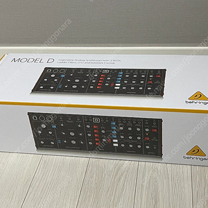 Behringer Model D 풀박 + 전용 랙날개