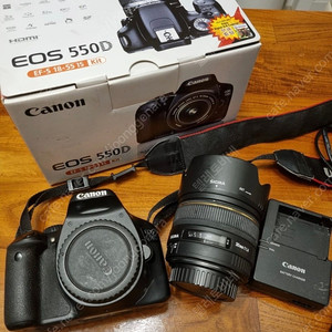 캐논 550d + 18-55번들렌즈 + 시그마 삼식이