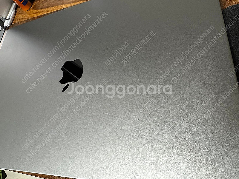 맥북프로 16인치 M1 Max 64GB 1TB 스페이스...--0
