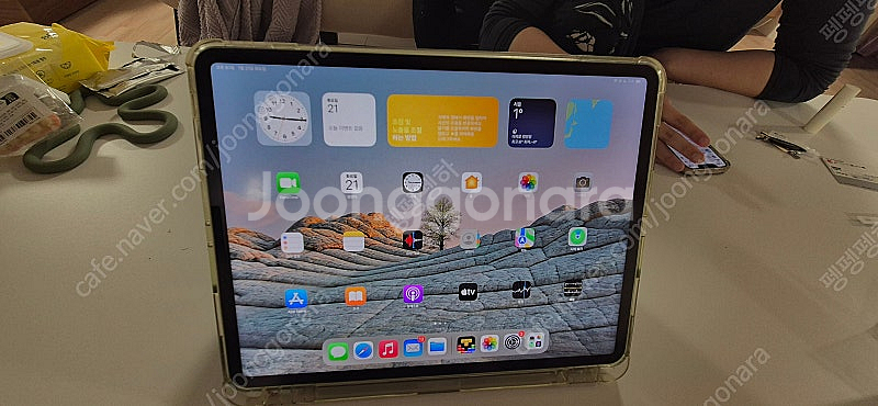 iPad Pro 12.9형 5세대 팬슬포함--3