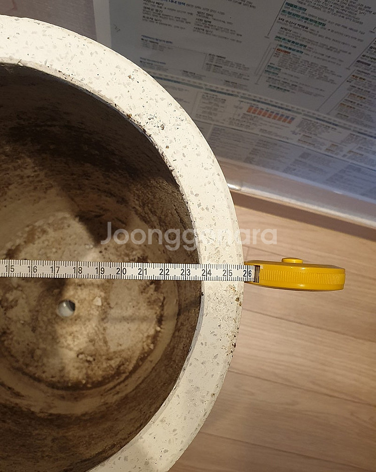 [무료나눔] 고급 석재 화분 _ 화분만 _ 직경 23센...--0