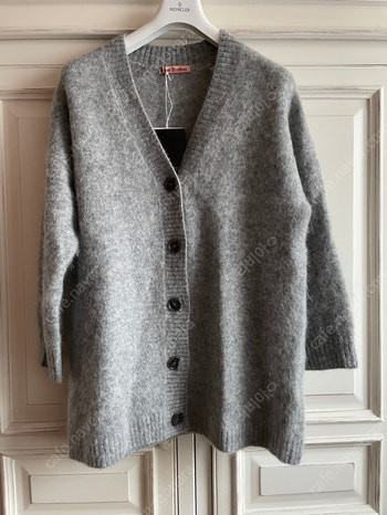 아크네 가디건 새상품 이미지