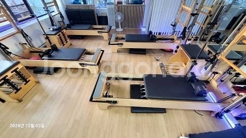 필라테스 기구 처분합니다(모션케어 외 1종)--1