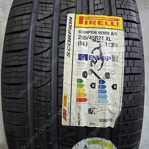 스콜피온 베르디 A/S 285/45R21 BL 이월 새타이어 입니다