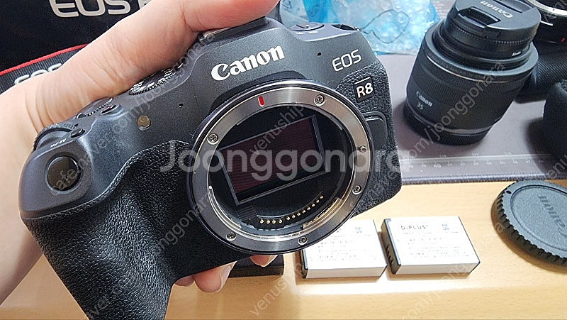 캐논 EOS R8 박스셋 및 렌즈--4