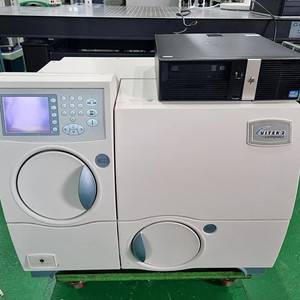 LAB Equipment VITEK 2 COMPACT 미생물 분석기