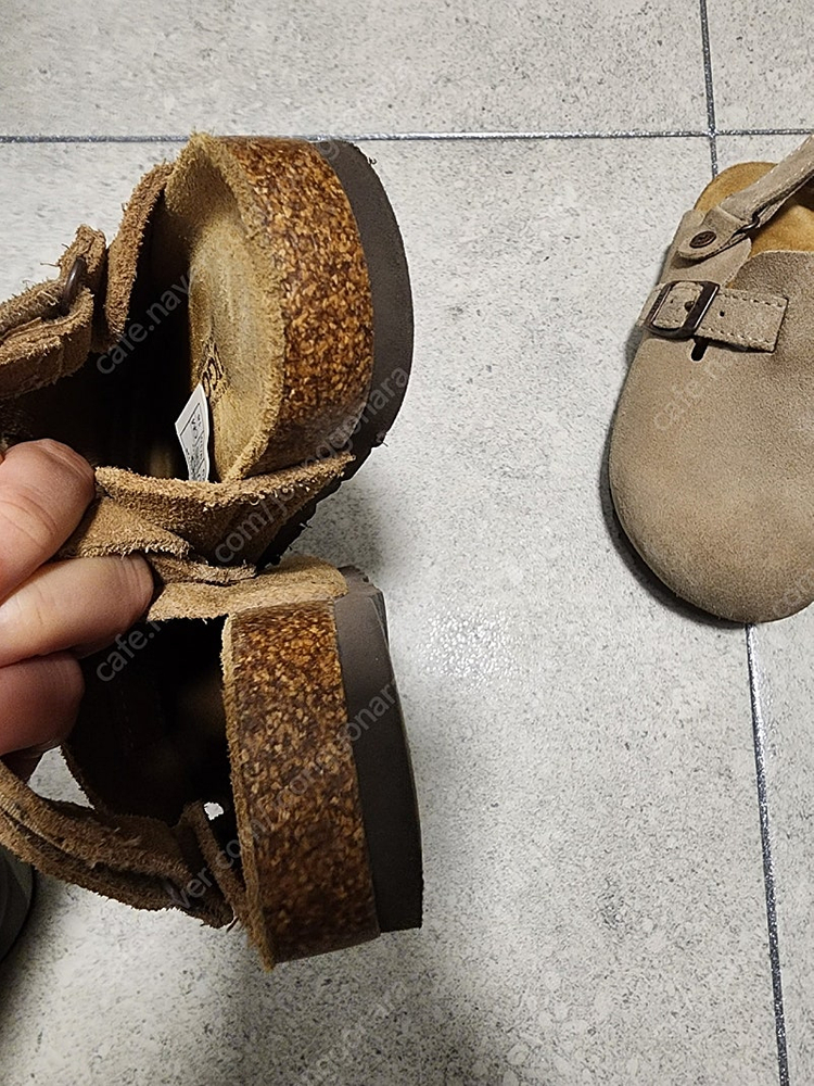 어그 키즈 보스턴 샌들 9/10 사이즈--8