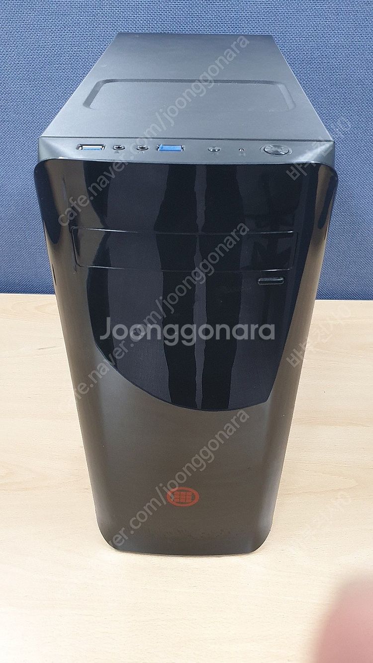 본체 4대 모니터 7대 처분합니다. 윈도우10 정품인증...--4