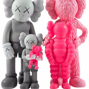 KAWS Family Grey Pink 카우스 피규어 패밀리 그레이/핑크