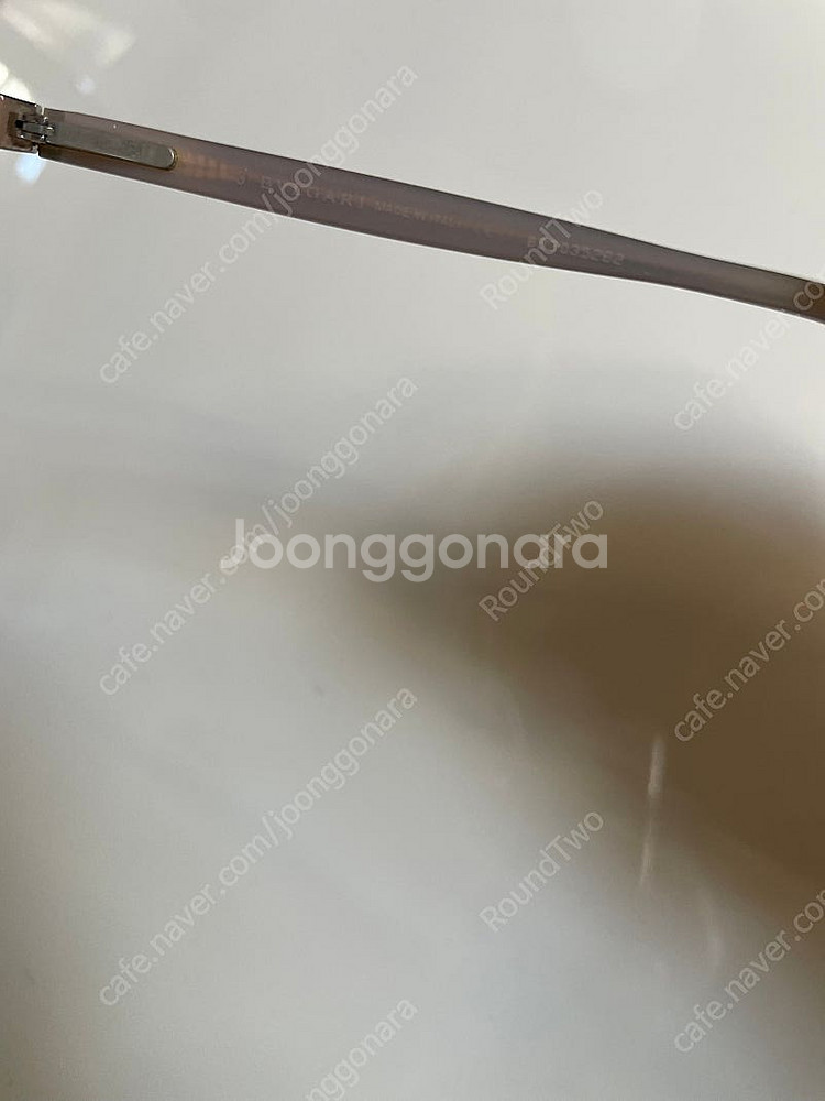 정품 불가리 뿔테 안경테 판매합니다~--4