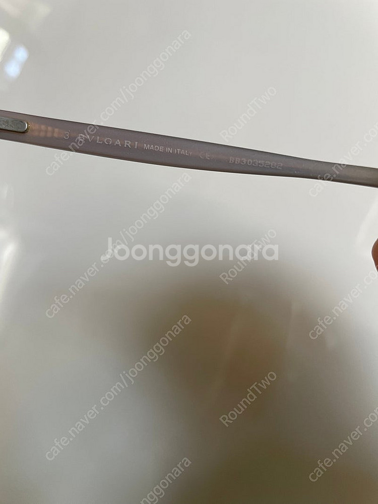 정품 불가리 뿔테 안경테 판매합니다~--6