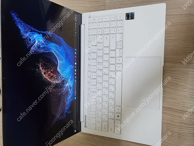 삼성 갤럭시북2프로 (NT950XEE-XC71S) 에이급 판매합니다. 이미지