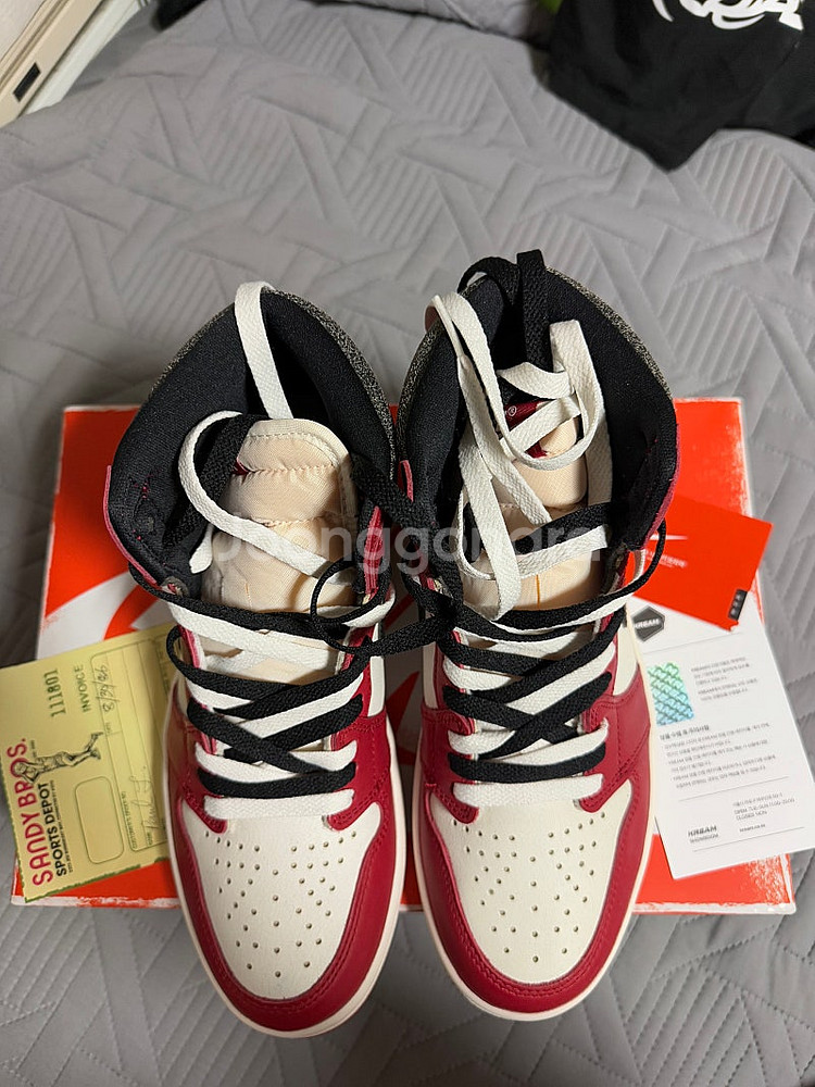 Jordan 1 Retro High OG Chicago...--5