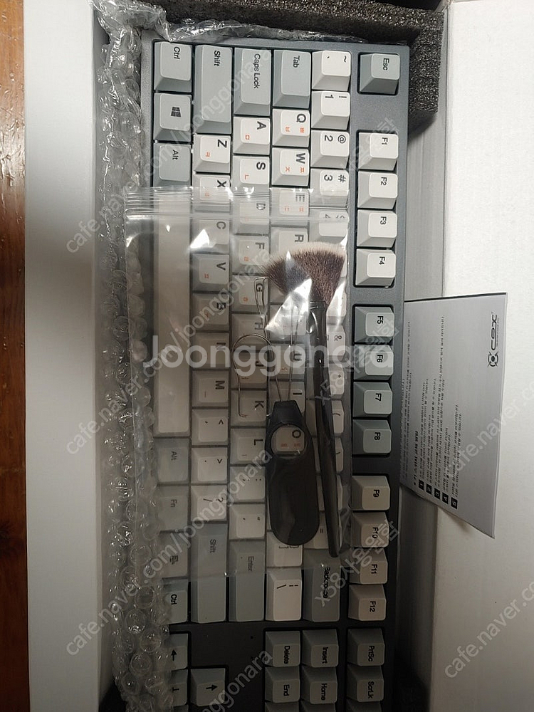키보드 3개 팝니다 체리저소음적축.오테뮤갈축.오테뮤실버...--0