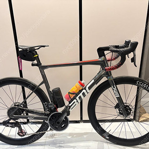 2021 bmc slr one & DT SWISS ARC 1400 DICUT 50 휠셋 함께 판매합니다.