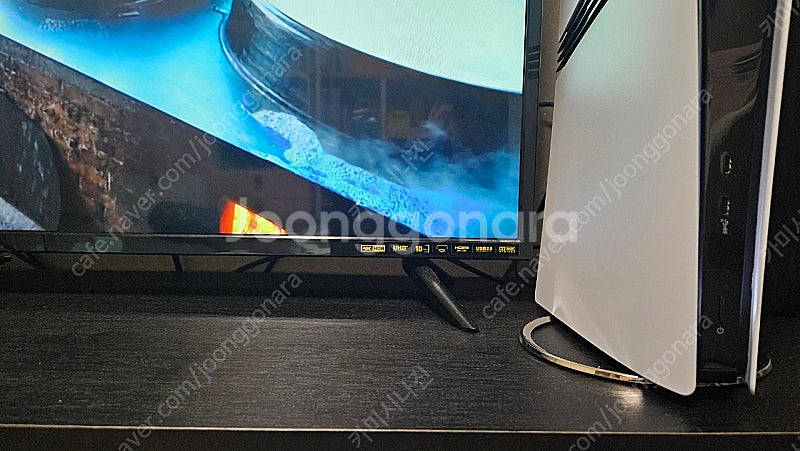 (중소기업)43Inch UHD TV 팔아요--2