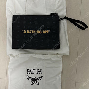 미사용 MCM x BAPE 비세토스 베이프 엠씨엠 손목 스트랩 지퍼 파우치 클러치