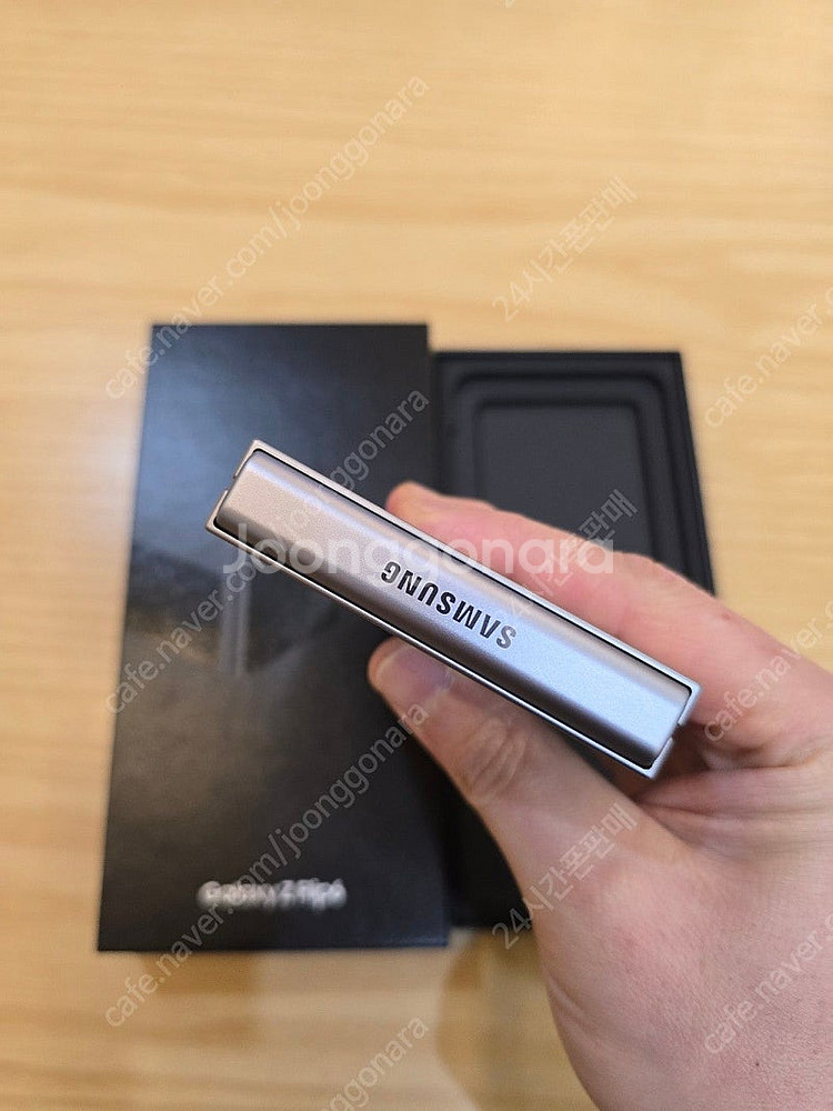 갤럭시z플립6실버쉐도우256gb 단순개봉미사용폰판매합니...--4