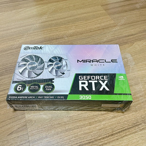 단순개봉 이엠텍 지포스 RTX 3050 미라클 화이트 D6