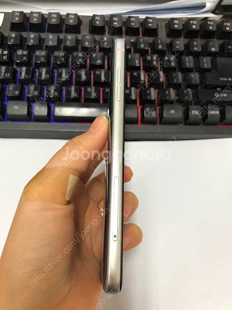 191768 LG Q6 마린블루 외관깨끗 32GB 서브...--4