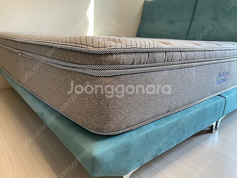 팔로모 라지킹사이즈 침대 판매합니다.--6