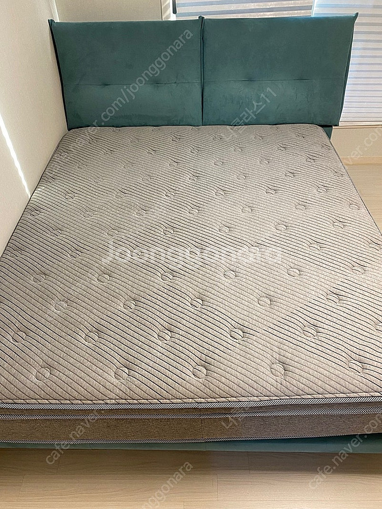 팔로모 라지킹사이즈 침대 판매합니다.--9