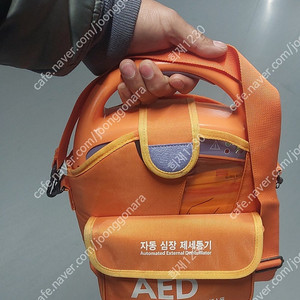 AED 팔아요(니혼코덴 AED-2100k) 기기 반영구 사용가 ​