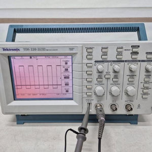 Tektronix TDS 220 2CH 100MHz Oscilloscope 오실로스코프