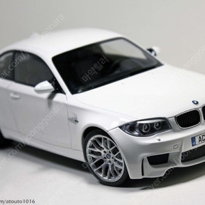 Bmw 1m 미니챔프 1:18 삽니다