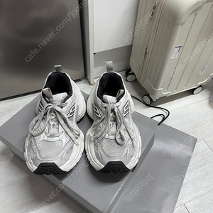 발렌시아가 10XL 43