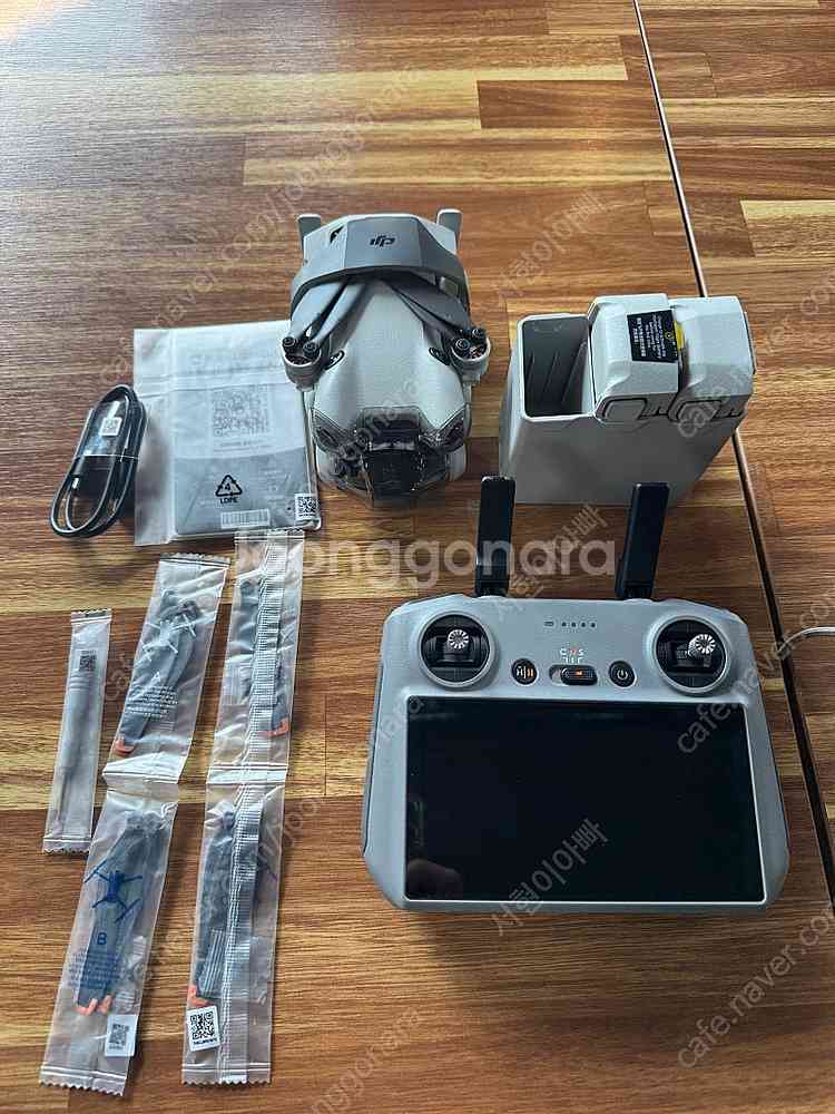 dji미니4pro 플라이모어콤보 플러스 케어 2년 판매...--0