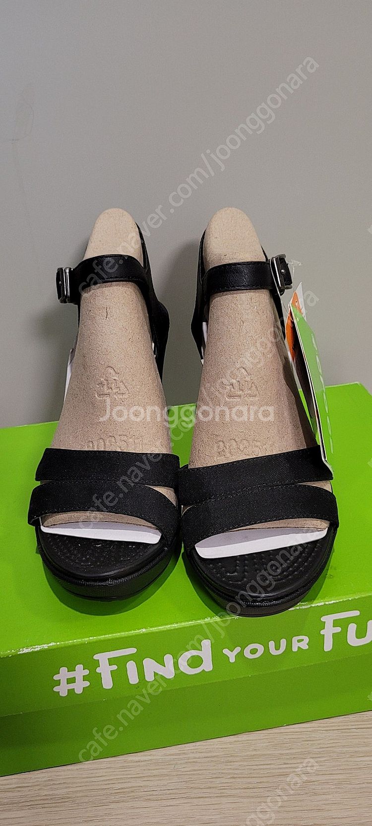 크록스 앵클스트랩 웨지샌들ㅡ새상품--0