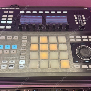 NI MASCHINE STUDIO 머신 스튜디오 블랙 드럼머신