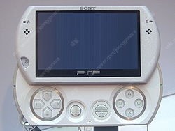 고장난 psp go 화이트 삽니다--0