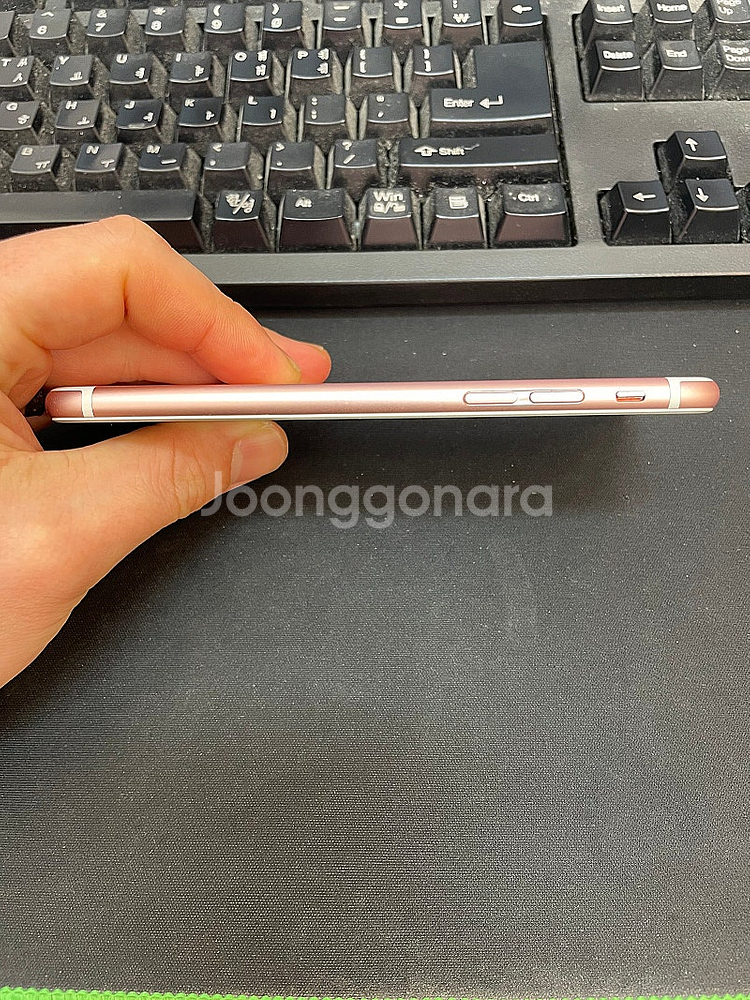 아이폰6S 로즈골드 16GB 해외판 배터리100% 상태...--6
