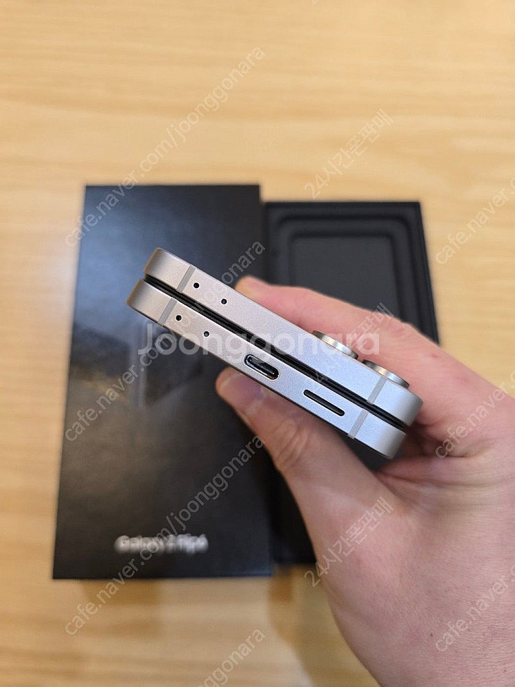 갤럭시z플립6실버쉐도우256gb 단순개봉미사용폰판매합니...--6