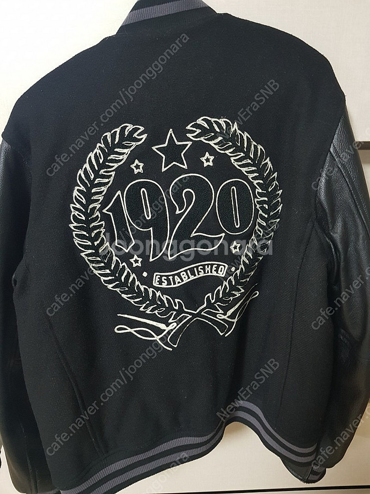 뉴에라 풀패치 스타디움 자켓 m사이즈 판매합니다 !--1