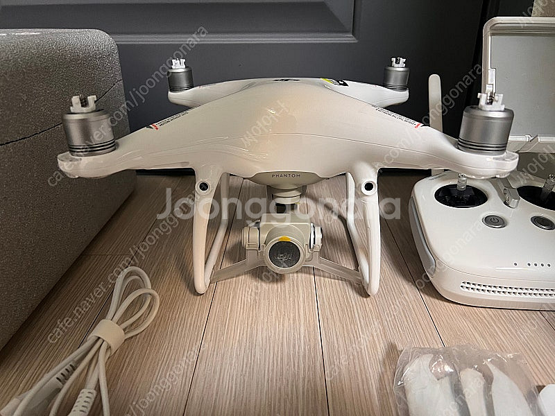 DJI 팬텀4프로 V2.0 새 기체 (최근 활성화) 카...--1
