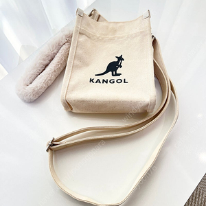 캉골 KANGOL 아이보리 미니백