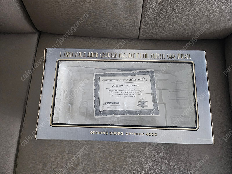 1:18 에어스트림 캠핑카 다이캐스트 외 디오라마 피규어 이미지