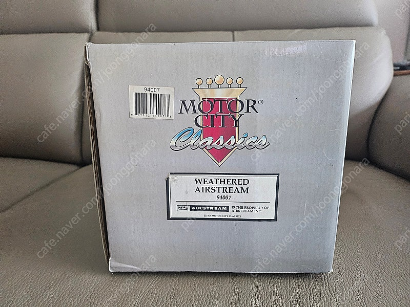 1:18 에어스트림 캠핑카 다이캐스트 외 디오라마 피규어 이미지