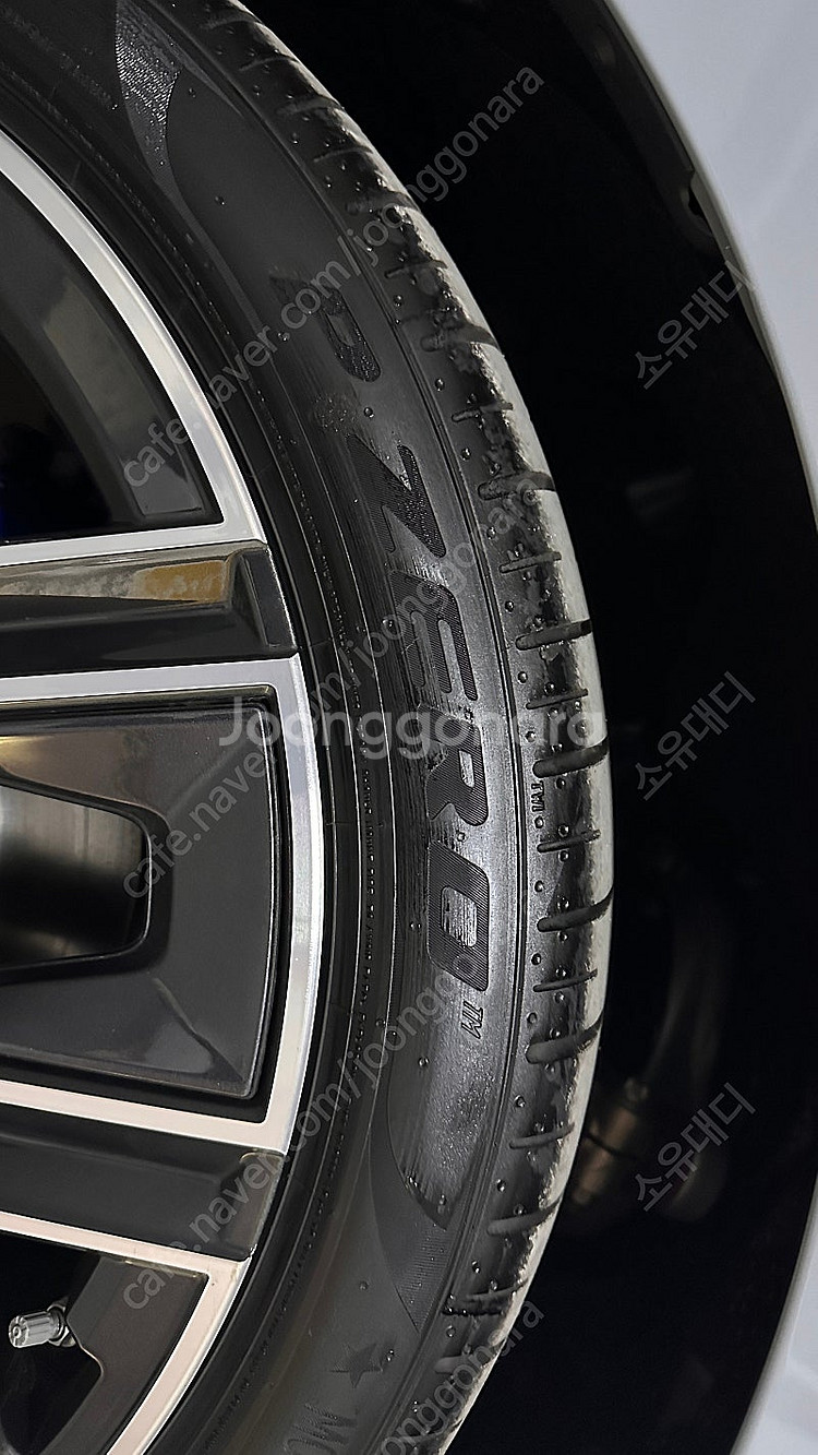 Bmw 530e 출고타이어(피렐리 피제로 245-40-...--1