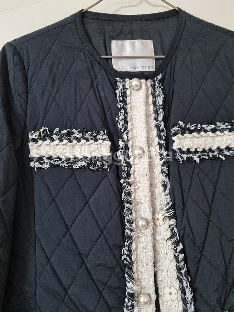 레니본 샤넬 트위드 진주 퀼팅 패딩 블랙 패딩--1